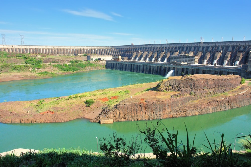 Itaipu dam ( Itaipu dam (