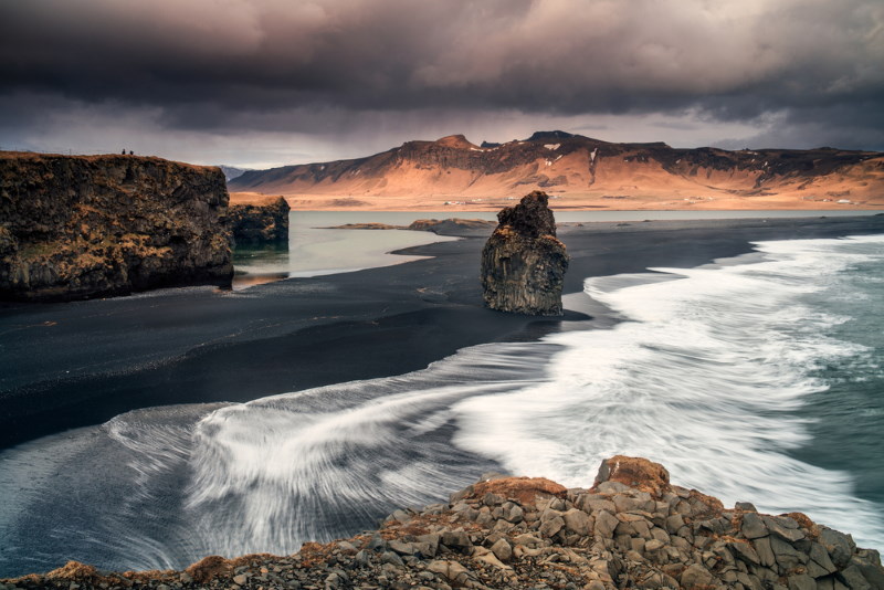 vik ijsland zwart strand