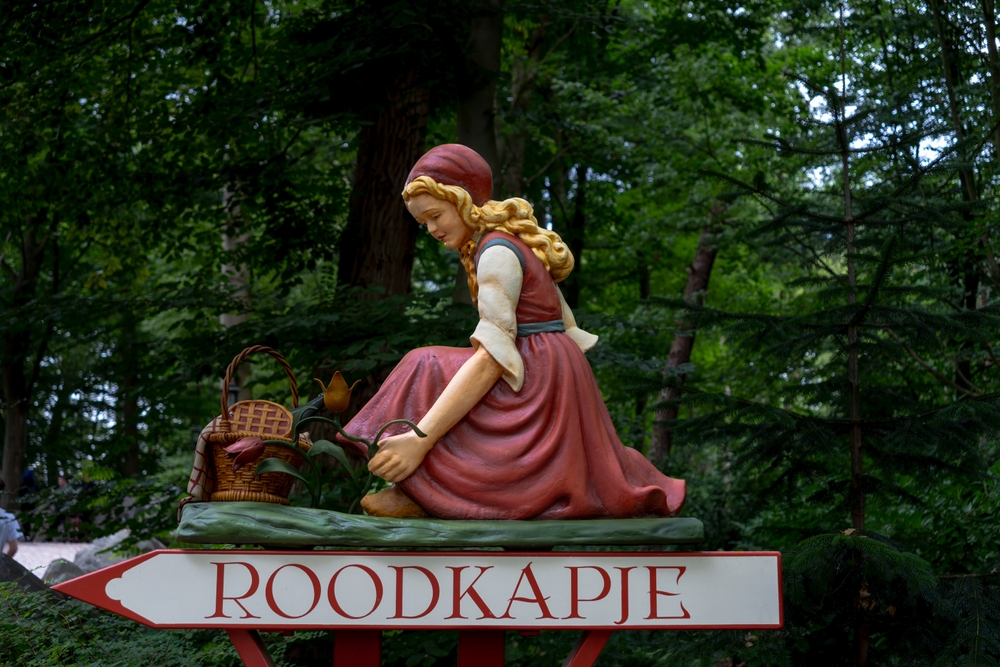 Gruwelijke Oorsprong Van 10 Populaire Sprookjes roodkapje