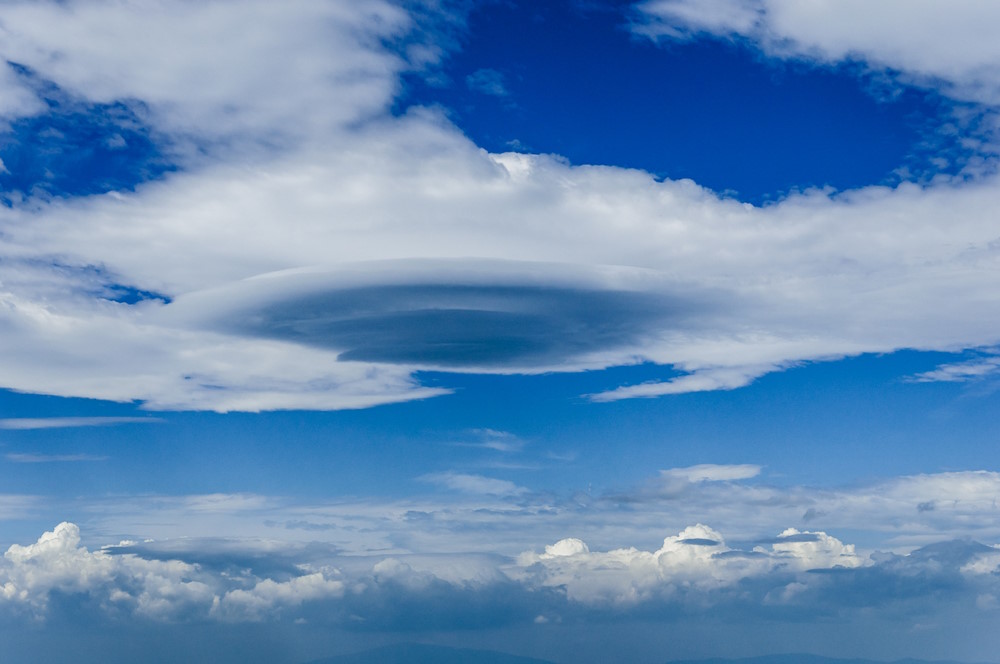 Lenticulaire Wolken