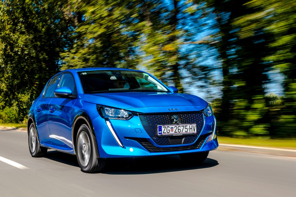 Peugeot e 208