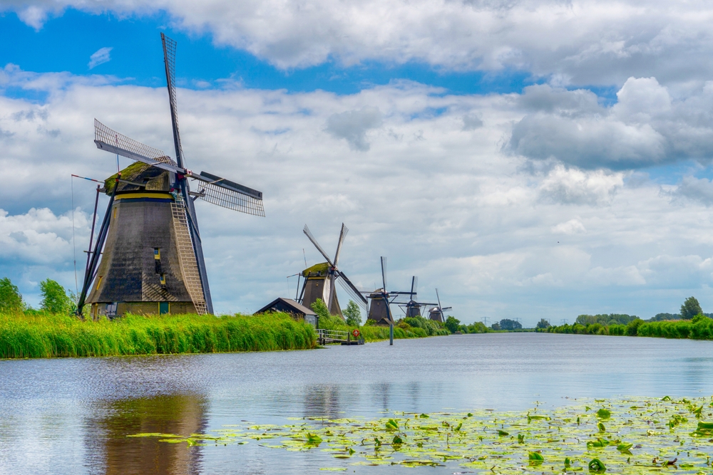Dutch,Windmills,At,Kinderdijk,Village,,Unesco,World,Heritage,Site,,Rotterdam