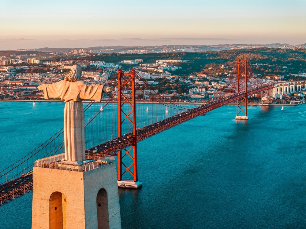Almada Almada