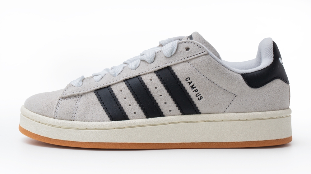Adidas,Campus,Model,Single,Sneakers.,White,Background