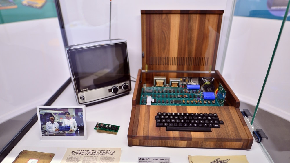 apple 1