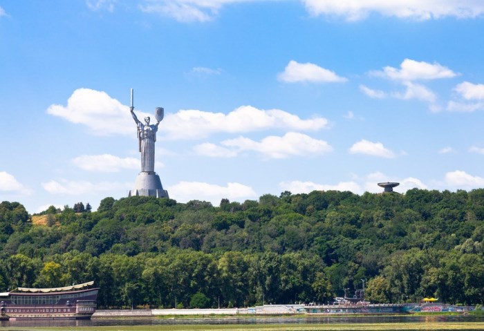 mother-of-the-motherland-kiev